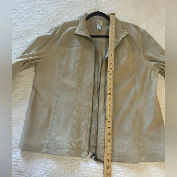 Chico’s Beige 100% Suede Leather Jacket - Picture 6 of 7